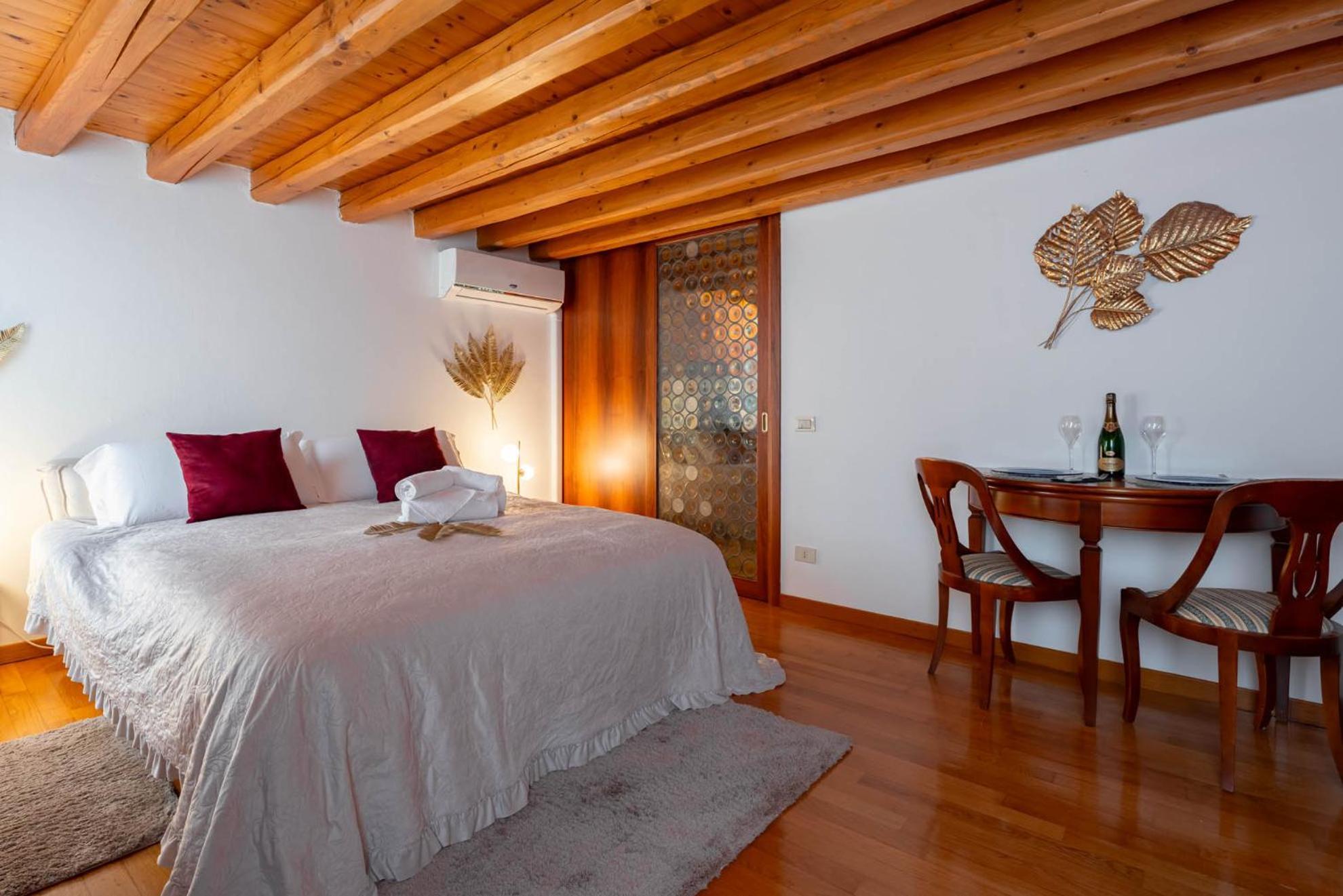 - San Marco Apartment *